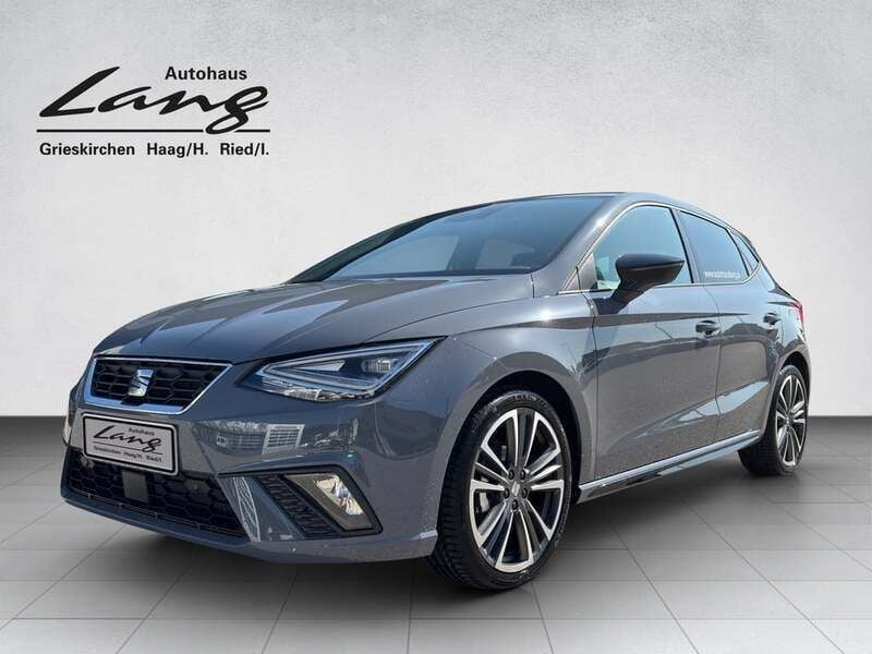 Hellgrau normal Gebraucht 2025 Seat Ibiza FR | € 23.990 - Bild 1/4