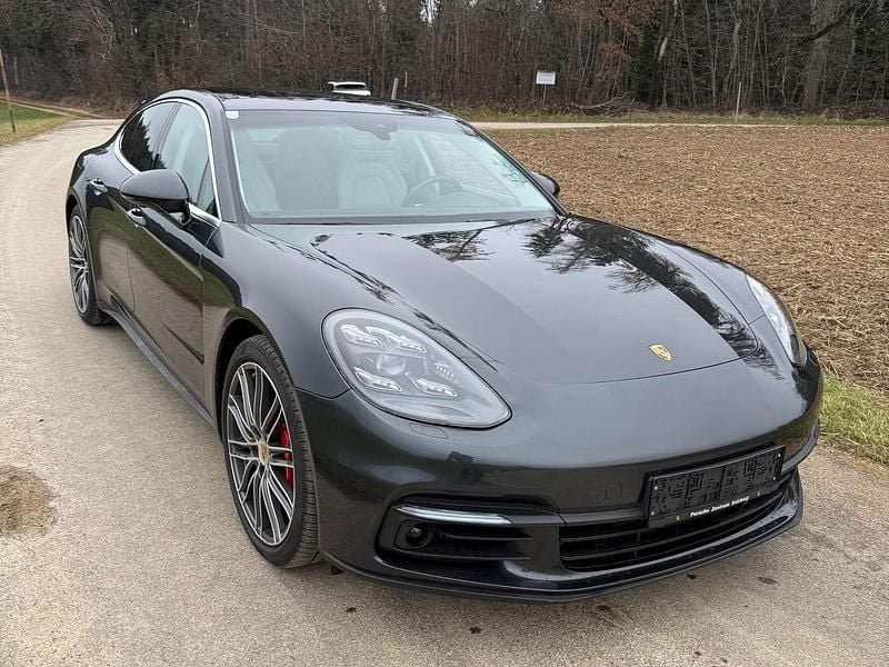 Grau Gebraucht 2017 Porsche Panamera 4S Limousine | € 62.900 (Guter Preis) - Bild 1/4