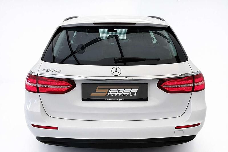 Gebraucht Mercedes E300 245 PS (180 kW) 2019 Weiß Kombi