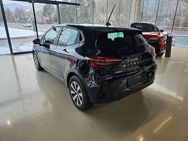 Neu Mitsubishi Colt Invite 67 PS (49 kW) 2025 Schwarz Limousine