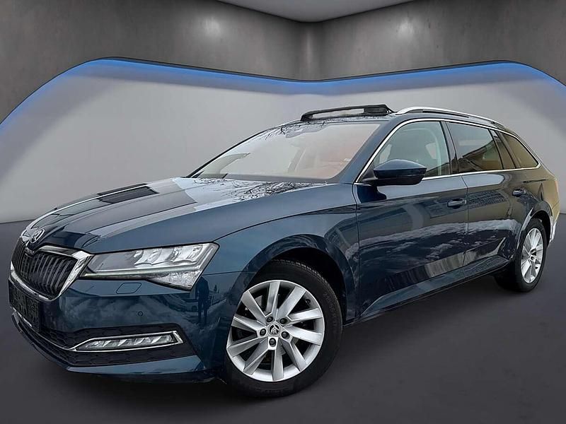 Gebraucht Skoda Superb Style 150 PS (110 kW) 2020 Blau Kombi