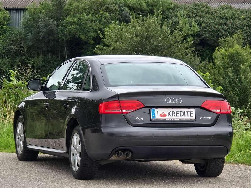 Gebraucht Audi A4 143 PS (105 kW) 2008 Grau Limousine