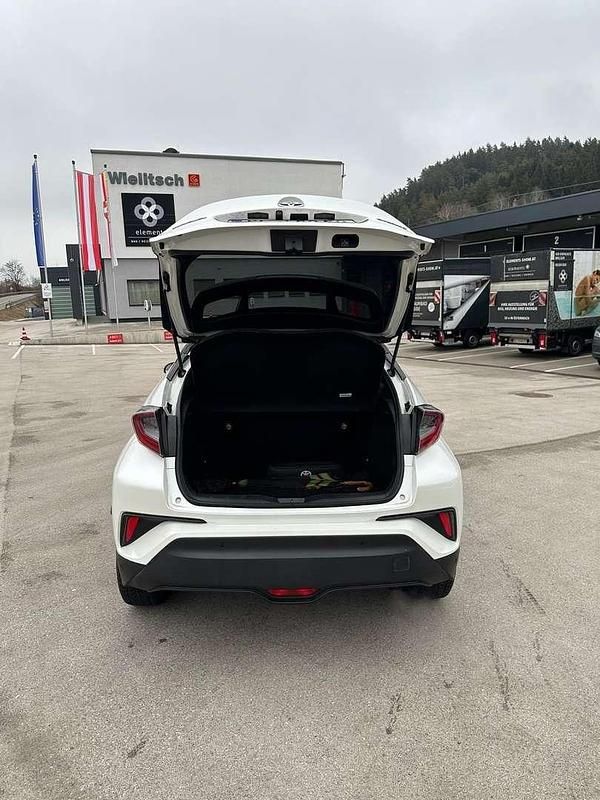 Gebraucht Toyota C-HR Edition 98 PS (72 kW) 2018 Weiß SUV