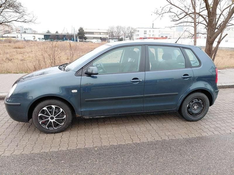 Gebraucht VW Polo Family 75 PS (55 kW) 2005 Grau Kleinwagen
