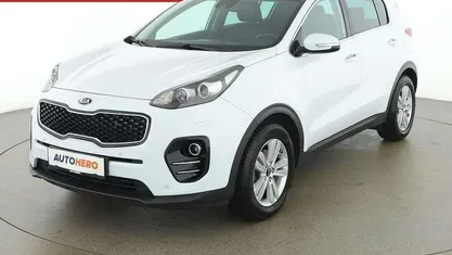 Weiß Gebraucht 2018 Kia Sportage Gold SUV | € 15.490 (Fairer Preis)
