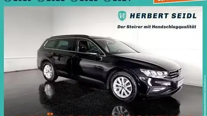 Gebraucht VW Passat Business 150 PS (110 kW) 2022 Schwarz Kombi