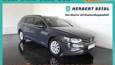 Grau Gebraucht 2021 VW Passat Business Kombi | € 20.480 (Fairer Preis)