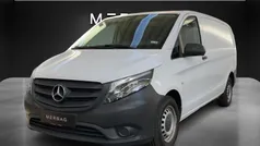 Arktikweiß Gebraucht 2020 Mercedes Vito Van / Kleinbus | € 16.990 (Guter Preis)