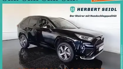 Attitude black Gebraucht 2021 Toyota RAV4 Hybrid SUV | € 39.880 (Fairer Preis)
