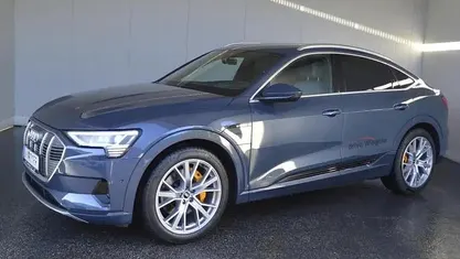 Gebraucht Audi e-tron Sportback 158 kW (215 PS) 2021 Mittelblau  metallic SUV