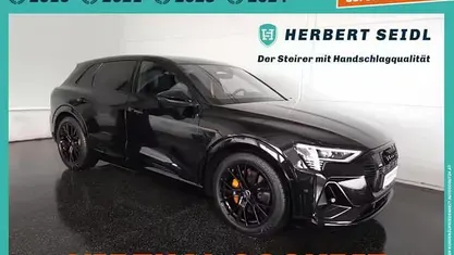 Mythosschwarzmet. Gebraucht 2022 Audi e-tron Black Edition SUV | € 38.480 (Guter Preis)