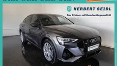 Grau Gebraucht 2021 Audi e-tron S-Line SUV | € 39.970 (Fairer Preis)