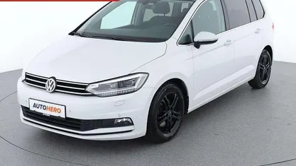 Weiß Gebraucht 2017 VW Touran Highline Van / Kleinbus | € 19.890 (Fairer Preis)