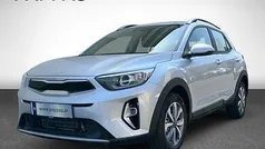 Sparkling silver Neu 2025 Kia Stonic Silver SUV | € 23.280 (Fairer Preis)