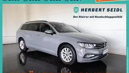 Gebraucht VW Passat Business 150 PS (110 kW) 2022 Kombi