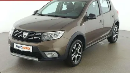 Braun Gebraucht 2018 Dacia Sandero Stepway Kleinwagen | € 9.790 (Fairer Preis)