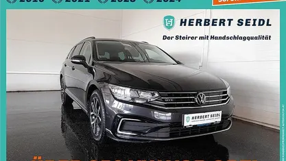 Grau Gebraucht 2022 VW Passat GTE Kombi | € 20.880 (Guter Preis)