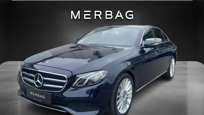 Gebraucht Mercedes E400 340 PS (250 kW) 2018 Cavansitblau metallic Limousine