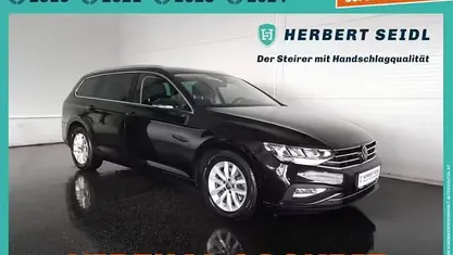 Gebraucht VW Passat Pro 150 PS (110 kW) 2022 Kombi