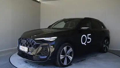 Schwarz metallicperleffektno Gebraucht 2025 Audi Q5 Ambiente SUV | € 79.990