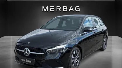 Gebraucht Mercedes B180 Edition 116 PS (85 kW) 2024 Nachtschwarz Van / Kleinbus