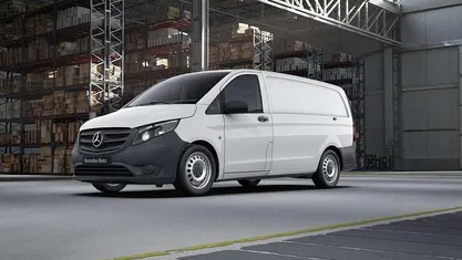 Arktikweiß Gebraucht 2024 Mercedes Vito Van | € 35.988 (Fairer Preis)