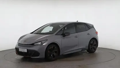 Mittelgrau normal Gebraucht 2025 Cupra Born Kleinwagen | € 35.990 (Teuer)