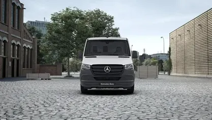 Weiß Gebraucht 2023 Mercedes Sprinter Van | € 69.588