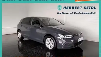 Grau Gebraucht 2022 VW Golf Life Limousine | € 20.880 (Fairer Preis)