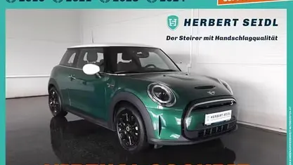 Gebraucht Mini Cooper SE Essential 135 kW (184 PS) 2022 Grün Kleinwagen