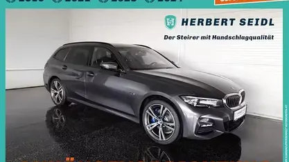 Mineralgraumet. Gebraucht 2022 BMW 330e M Sport Kombi | € 33.880 (Guter Preis)
