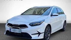 Deluxe white Neu 2025 Kia Ceed Sportswagon Silver Kombi | € 26.390 (Guter Preis)