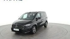 Loparitschwarz metal Gebraucht 2023 Mercedes 180 Style Limousine | € 27.990 (Fairer Preis)