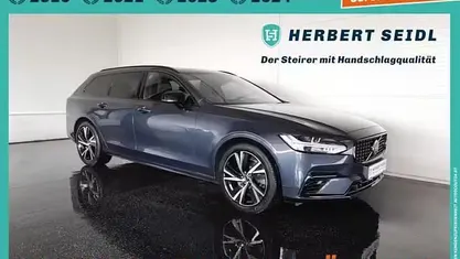 Blaumet. Gebraucht 2021 Volvo V90 R-Design Kombi | € 39.880 (Fairer Preis)