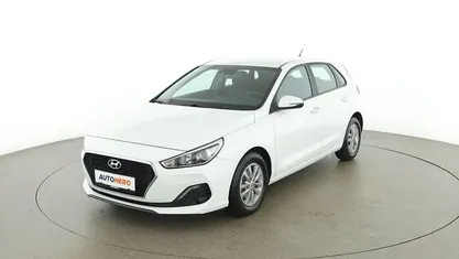 Weiß Gebraucht 2020 Hyundai i30 Limousine | € 12.990 (Superpreis)
