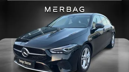 Nachtschwarz Gebraucht 2024 Mercedes CLA180 Shooting Brake Edition Kombi | € 29.990 (Fairer Preis)