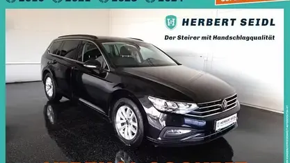 Gebraucht VW Passat Business 150 PS (110 kW) 2022 Schwarz Kombi