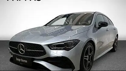 Neu Mercedes CLA180 AMG line 136 PS (100 kW) 2025 Silber Limousine