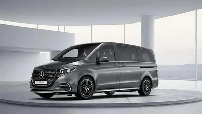 Grau Gebraucht 2025 Mercedes V300 Exclusive Van / Kleinbus | € 115.188 (Fairer Preis)