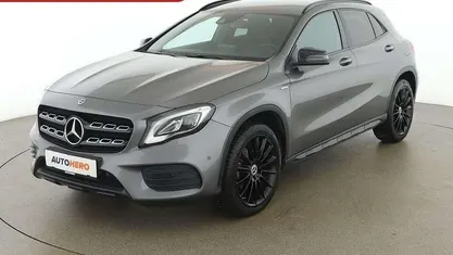Grau Gebraucht 2019 Mercedes GLA200 Edition SUV | € 24.290 (Fairer Preis)