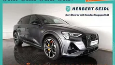 Grau Gebraucht 2022 Audi e-tron S-Line SUV | € 49.780 (Fairer Preis)
