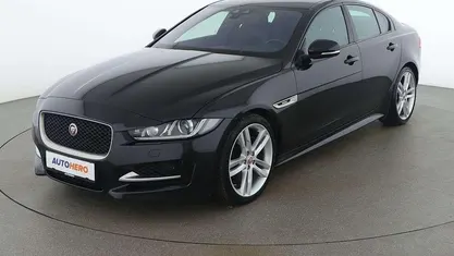 Gebraucht Jaguar XE R-Sport 179 PS (131 kW) 2016 Limousine