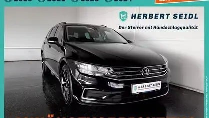 Schwarz Gebraucht 2021 VW Passat Sport Kombi | € 21.380 (Fairer Preis)