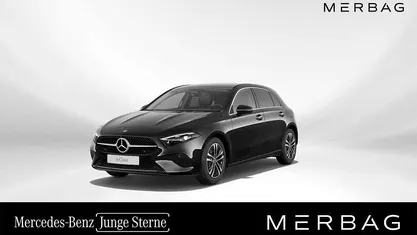 Kosmosschwarz metallic Gebraucht 2024 Mercedes A220 Progressive Limousine | € 37.990 (Superpreis)