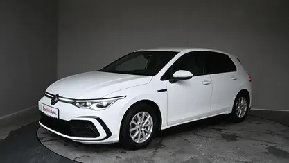 Gebraucht VW Golf VIII R-line 131 PS (96 kW) 2022 Weiss normal Limousine