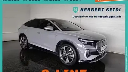 Gebraucht Audi Q4 e-tron S-Line 150 kW (204 PS) 2023 Grau SUV