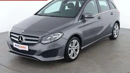 Gebraucht Mercedes B200 Urban 156 PS (114 kW) 2017 Van / Kleinbus