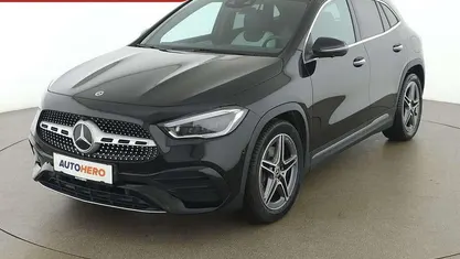 Gebraucht Mercedes GLA200 AMG line 163 PS (119 kW) 2023 SUV
