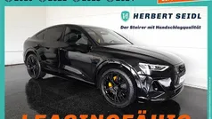 Schwarz Gebraucht 2022 Audi e-tron Black Edition SUV | € 46.880 (Fairer Preis)