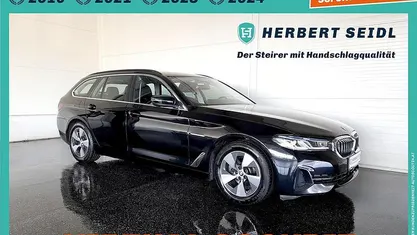 Schwarz Gebraucht 2022 BMW 520 Kombi | € 29.480 (Fairer Preis)